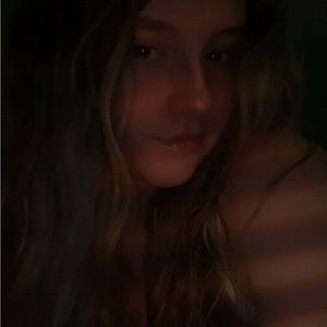 Meet your Posher, Hailey